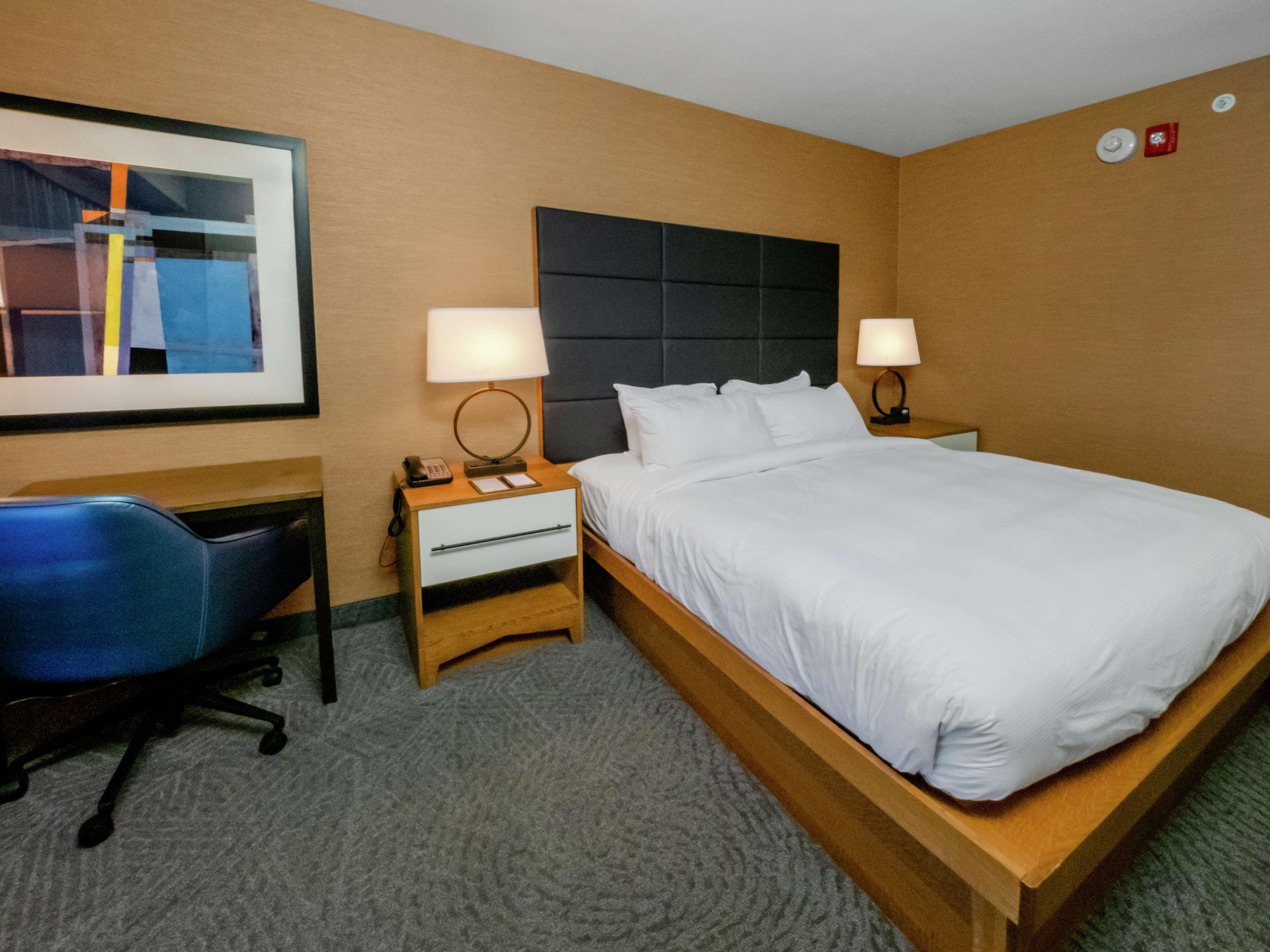 Hotel Doubletree By Hilton New York Niagara Falls