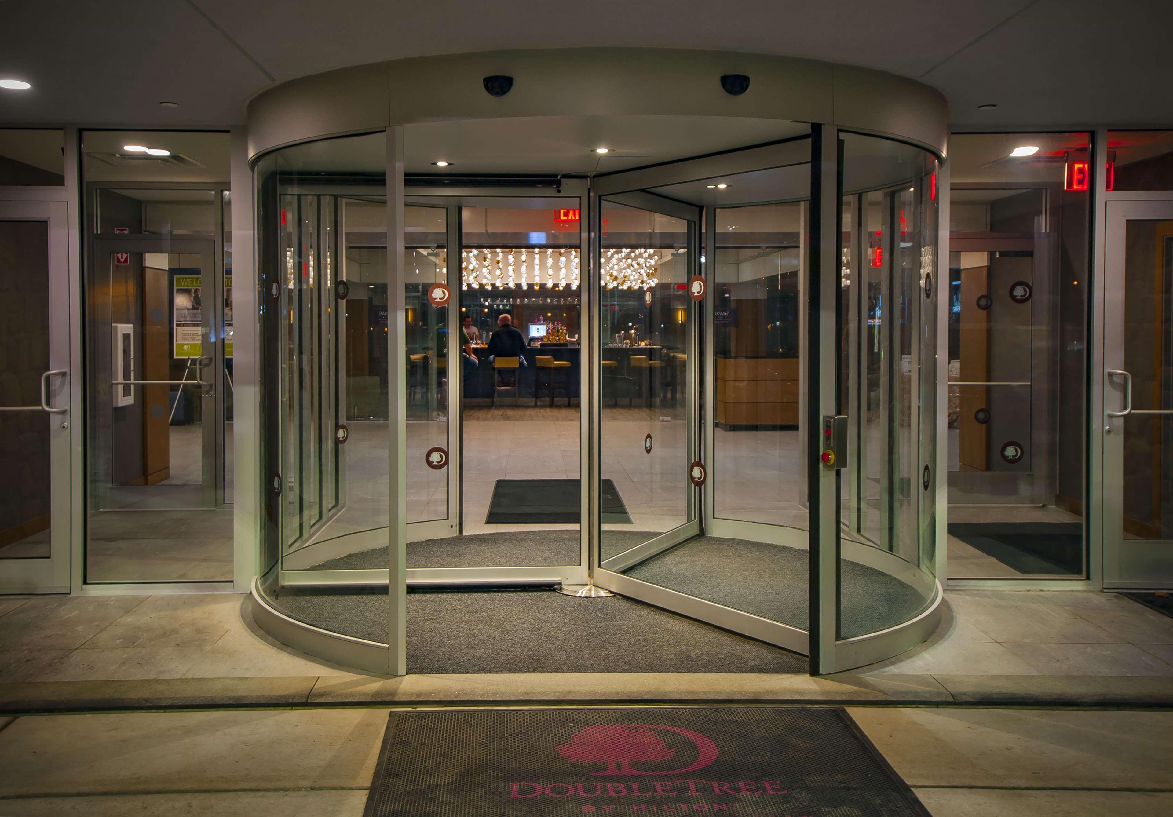 Doubletree By Hilton New York 4*
