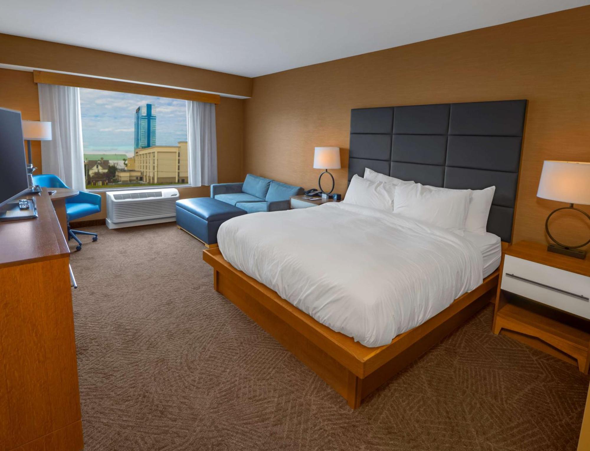 Doubletree By Hilton New York 4*